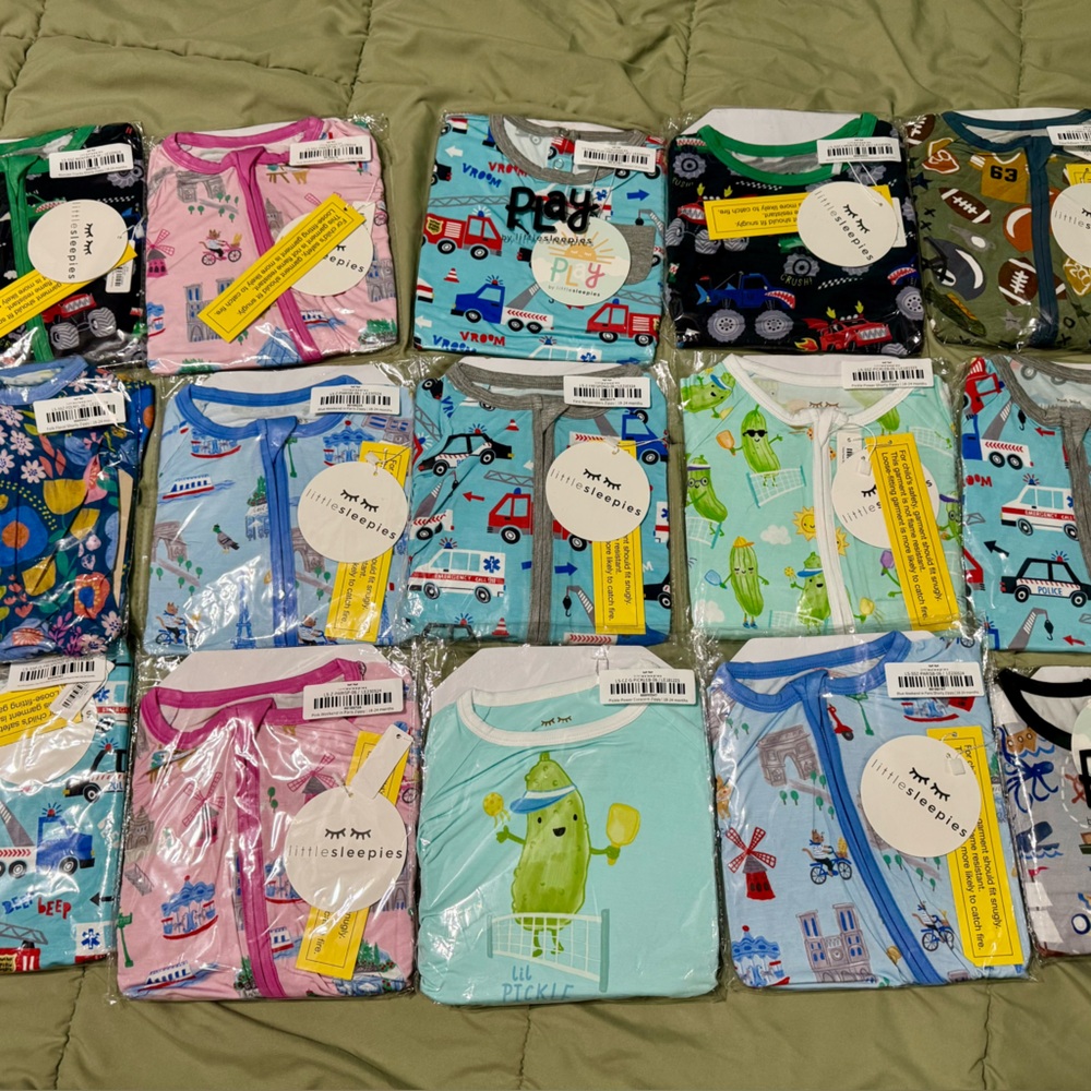 Little Sleepies 18/24 Bundle. Comment any questions - Picture 10 of 14